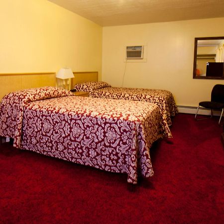 Charlie'S Motel Frostburg Εξωτερικό φωτογραφία