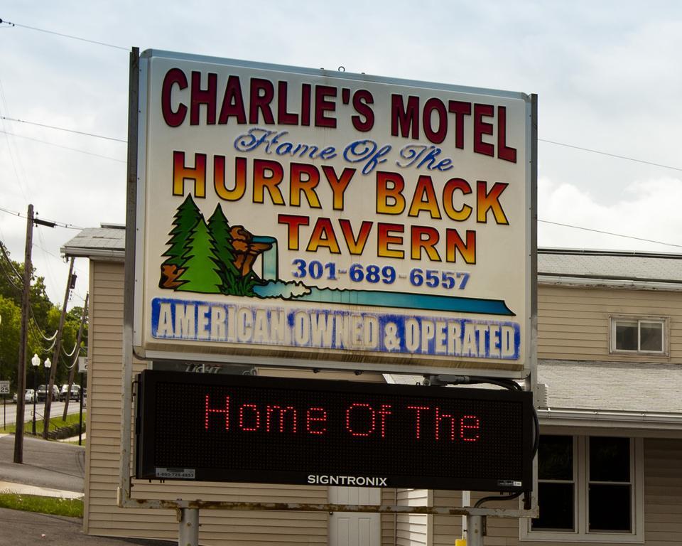 Charlie'S Motel Frostburg Εξωτερικό φωτογραφία